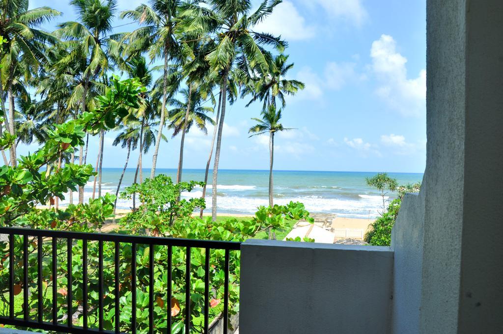 Green Shadows Beach Hotel Wadduwa Extérieur photo